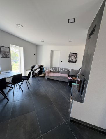 Eladó családi ház, Újrónafőn 49.9 M Ft, 3 szobás