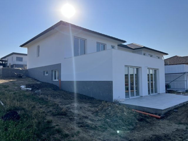 Eladó ikerház, Pécelen 127 M Ft, 5 szobás / költözzbe.hu