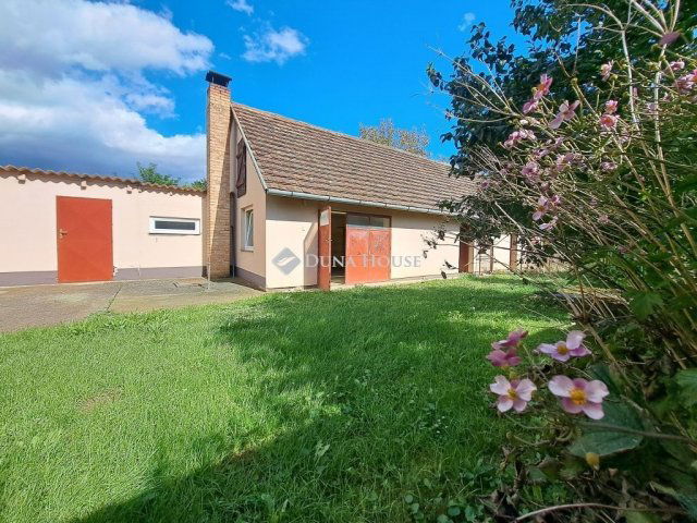 Eladó családi ház, Szaporcán 21.9 M Ft, 3 szobás