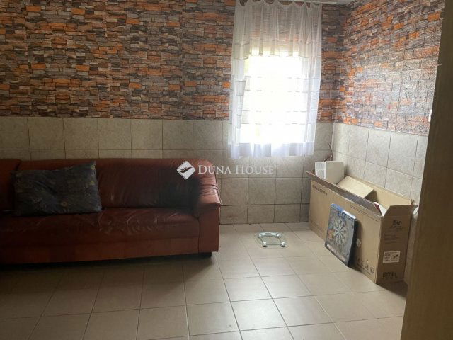 Eladó családi ház, Baján, Kagyló utcában 49 M Ft, 4 szobás