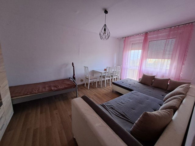 Eladó téglalakás, Nyíregyházán 32.9 M Ft, 1+1 szobás