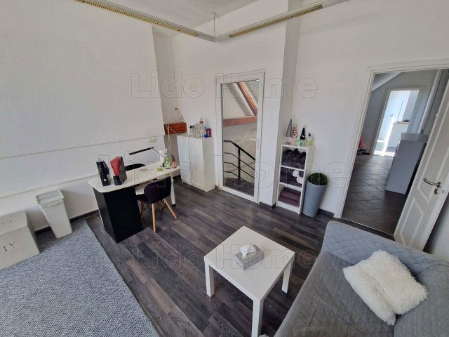 Kiadó üzlethelyiség, Székesfehérvárott 220 E Ft / hó