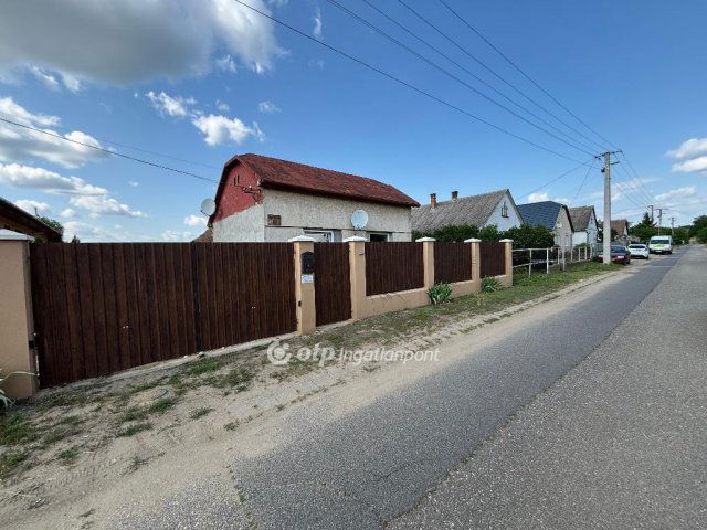 Eladó családi ház, Kisvárdán 29.9 M Ft, 2 szobás