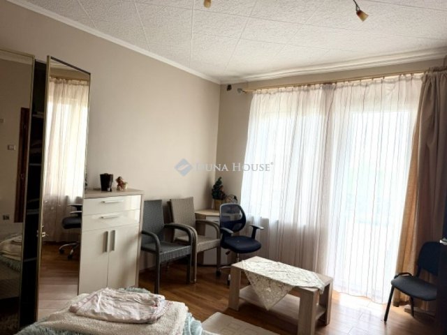 Kiadó családi ház, albérlet, Budaörsön, Akácfa utcában
