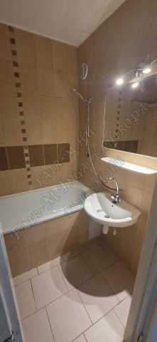 Eladó panellakás, Hódmezővásárhelyen 43.5 M Ft, 1+2 szobás