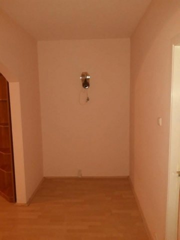 Eladó panellakás, Székesfehérvárott 48.99 M Ft, 2 szobás