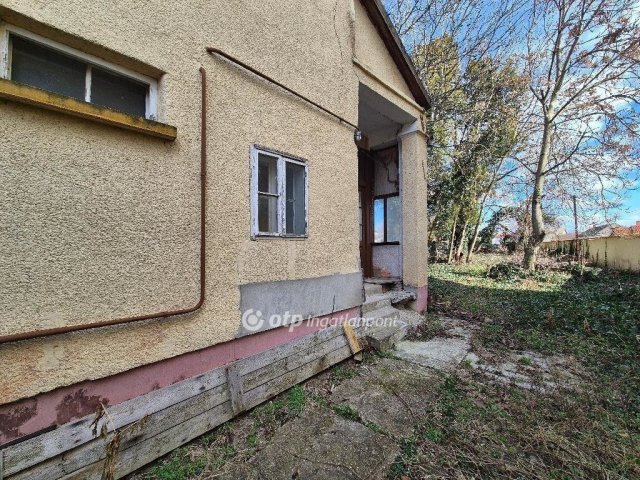 Eladó üzlethelyiség, Szentesen 25 M Ft / költözzbe.hu