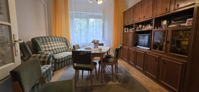 Eladó családi ház, Nagyvenyimen 56.9 M Ft, 2+1 szobás