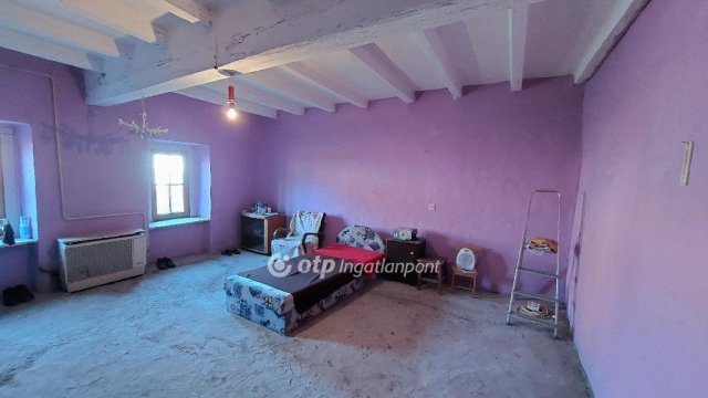Eladó családi ház, Dévaványán 7.5 M Ft, 4 szobás