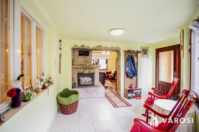 Eladó családi ház, Orosházán 27.9 M Ft, 3 szobás