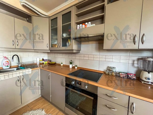 Kiadó téglalakás, albérlet, Szegeden 200 E Ft / hó, 2 szobás