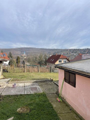 Eladó családi ház, Pécsett 59.5 M Ft, 3 szobás