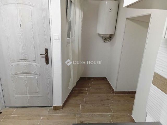 Eladó téglalakás, Budapesten, VIII. kerületben 20.5 M Ft