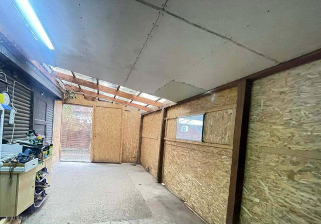 Eladó családi ház, Szigethalmon 25 M Ft, 1 szobás