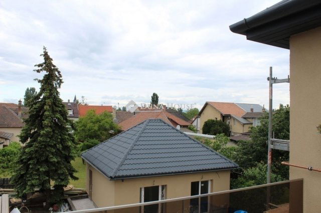 Eladó téglalakás, Budapesten, XV. kerületben 79.9 M Ft, 3 szobás