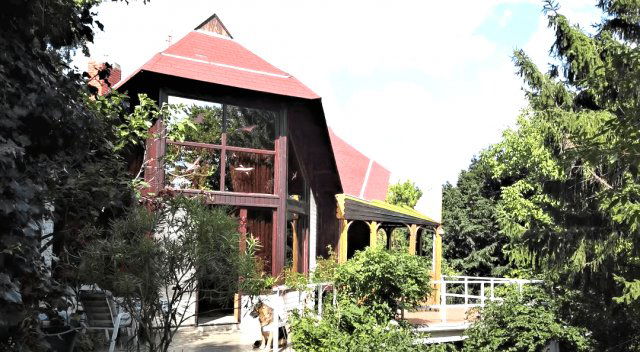 Eladó családi ház, Pécsett 133 M Ft, 4+2 szobás