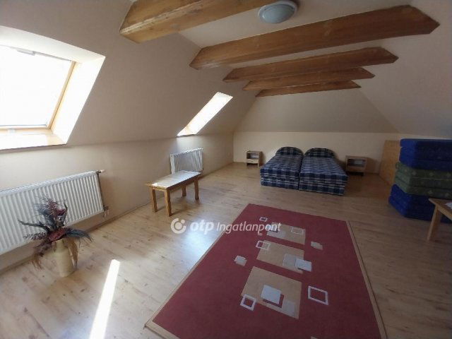 Eladó családi ház, Nyíregyházán 120 M Ft, 6 szobás