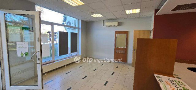 Eladó iroda, Komádiban 20 M Ft / költözzbe.hu