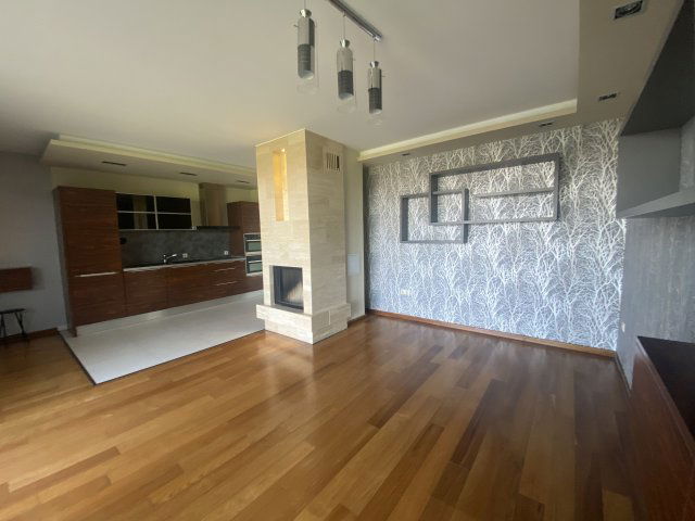 Kiadó téglalakás, albérlet, III. kerületben, Jablonka úton