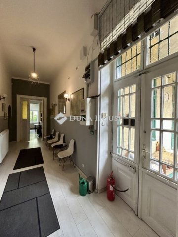 Eladó téglalakás, Budapesten, VII. kerületben 122 M Ft, 5 szobás