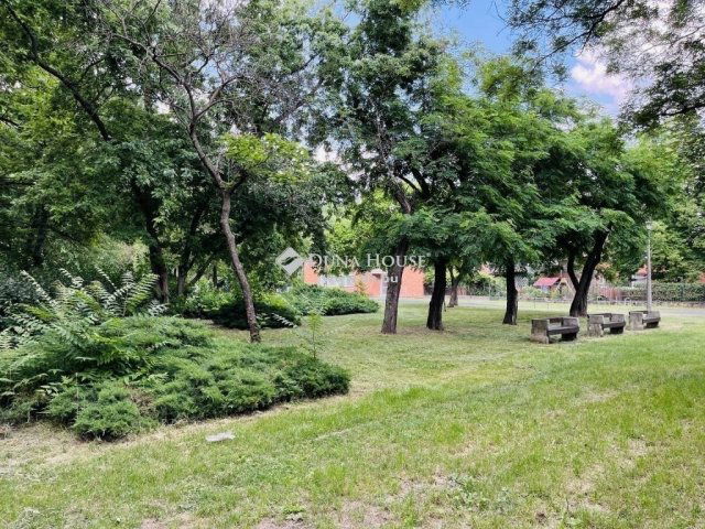 Eladó téglalakás, Budapesten, XV. kerületben 69.5 M Ft, 2 szobás