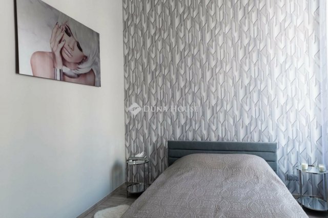 Kiadó téglalakás, albérlet, Budapesten, V. kerületben, 4 szobás