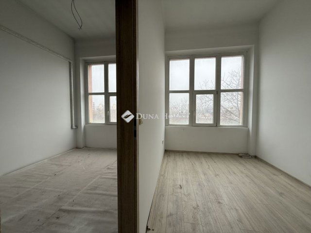 Eladó téglalakás, Budapesten, XXI. kerületben 27.9 M Ft