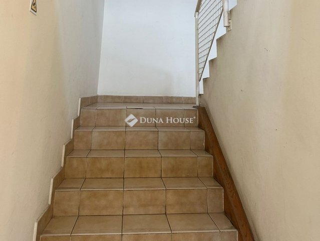 Eladó üzlethelyiség, Kerepesen 150 M Ft / költözzbe.hu