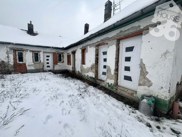 Eladó családi ház, Kecskeméten 44.5 M Ft, 6 szobás