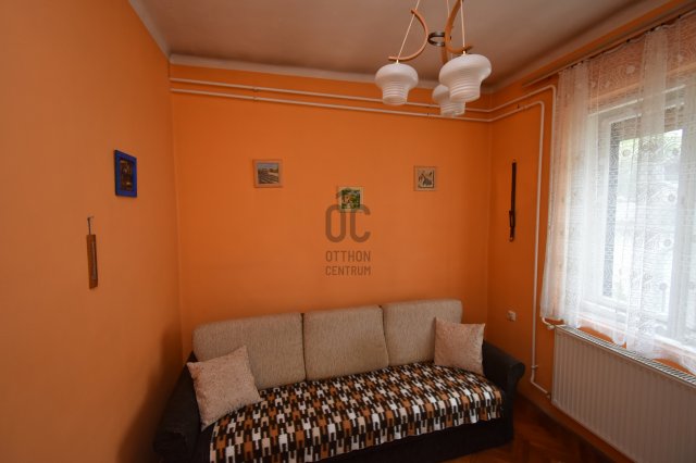Eladó családi ház, Pákán 26.9 M Ft, 3 szobás