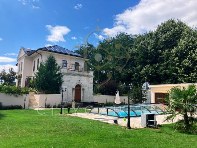 Eladó családi ház, Kaposváron 320 M Ft, 5 szobás