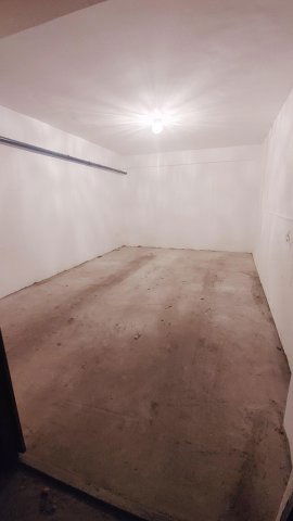 Eladó garázs, Nyíregyházán 6.9 M Ft, 1 szobás