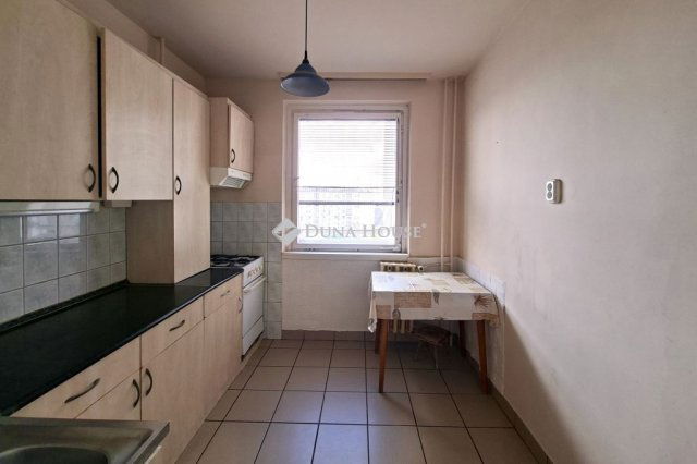 Kiadó panellakás, albérlet, Békéscsabán 110 E Ft / hó