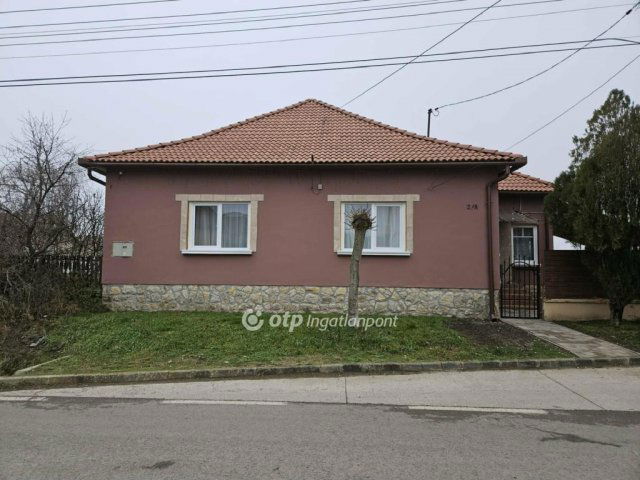 Eladó családi ház, Kölkeden 42 M Ft, 3 szobás