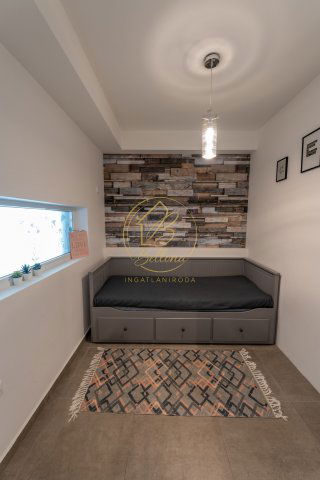 Eladó téglalakás, Balatonlelleén 129.99 M Ft, 2+1 szobás