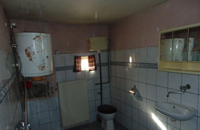 Eladó családi ház, Nagykarácsonyon 17.27 M Ft, 1+1 szobás