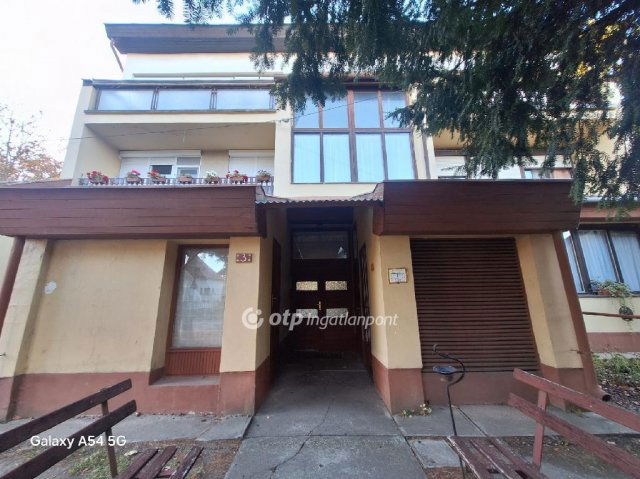 Eladó téglalakás, Gádoroson 18 M Ft, 1+2 szobás