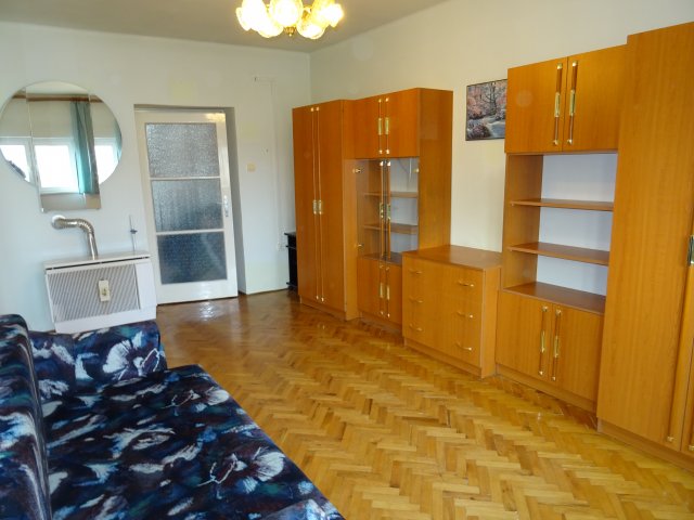 Kiadó téglalakás, albérlet, Szombathelyen 140 E Ft / hó