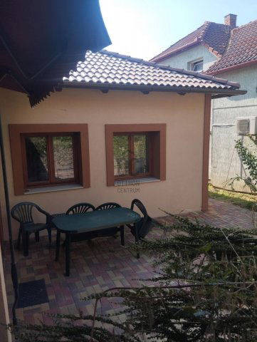 Kiadó családi ház, albérlet, Szekszárdon 250 E Ft / hó