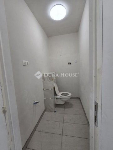 Eladó családi ház, Érden 86 M Ft, 2 szobás
