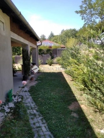 Eladó családi ház, Mendén 39 M Ft, 2 szobás