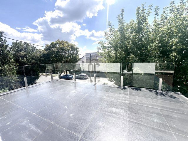 Eladó családi ház, Budapesten, X. kerületben 289 M Ft, 7 szobás