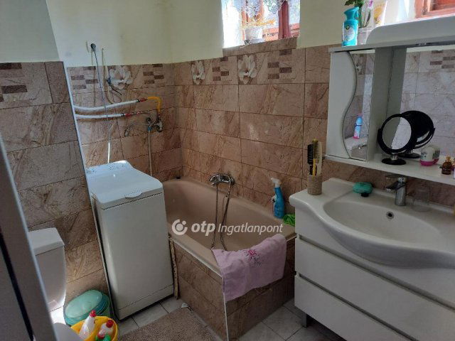 Eladó családi ház, Szilen 37 M Ft, 3 szobás