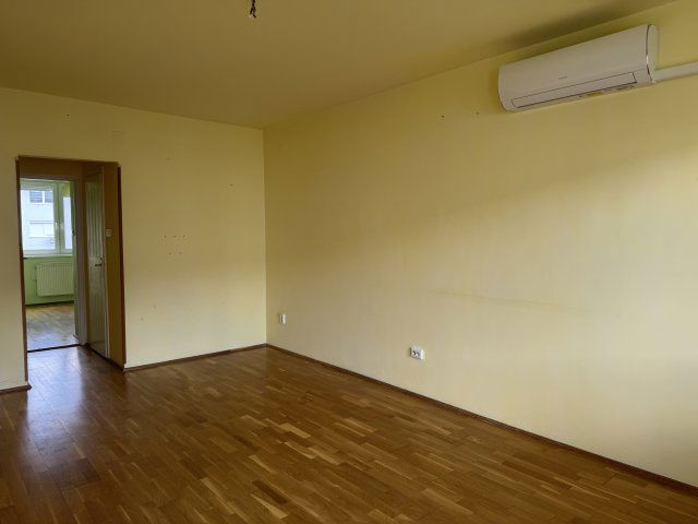 Eladó téglalakás, Veszprémben, Vécsey Károly utcában 63.8 M Ft