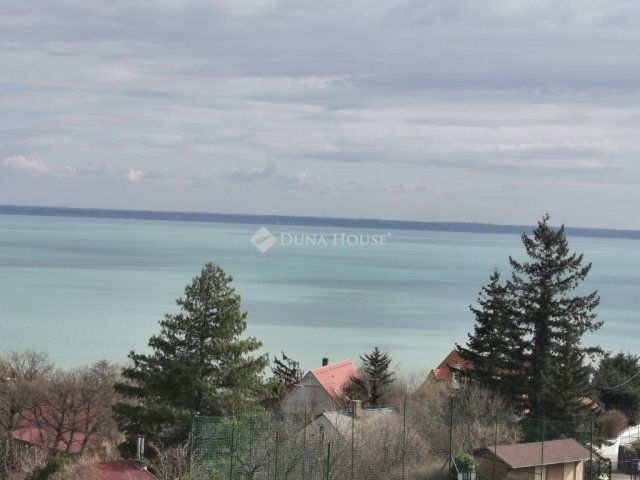 Eladó telek, Balatonalmádiban 110 M Ft / költözzbe.hu