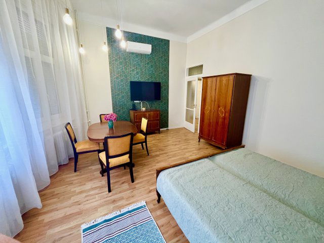 Kiadó téglalakás, albérlet, Debrecenben 306 E Ft / hó, 2 szobás