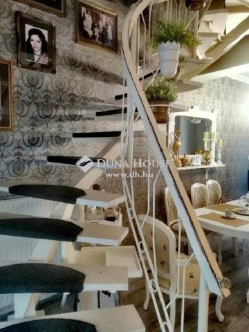 Eladó ikerház, Vasváron 70 M Ft, 4+1 szobás