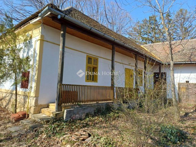 Eladó családi ház, Pécsváradon 54.9 M Ft, 5 szobás