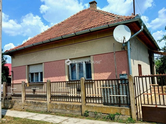 Eladó családi ház, Sárrétudvarin 14.5 M Ft, 3 szobás