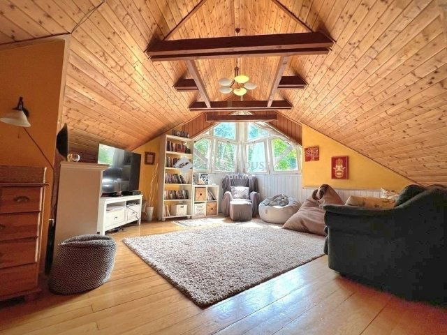 Eladó családi ház, Szentendrén 197.9 M Ft, 6 szobás